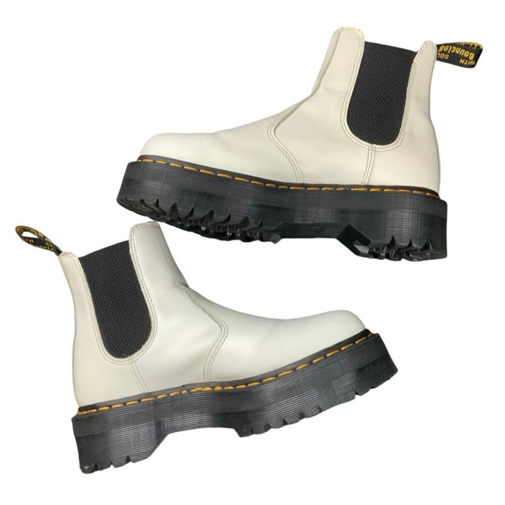 Dr Martens 2976 Quad Chelsea Boots Womens 9 White Platform Leather Doc Martens